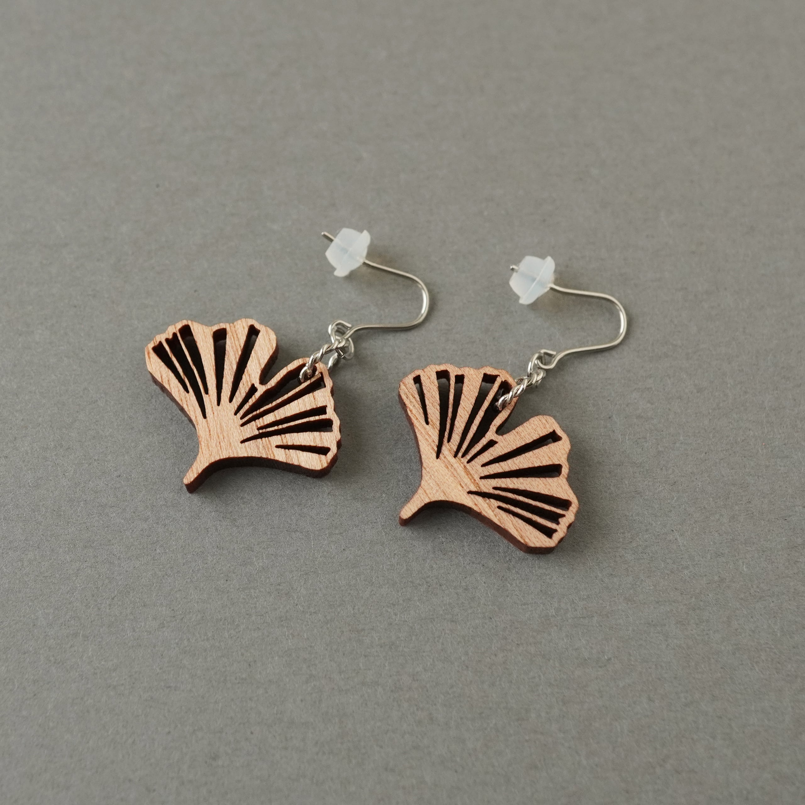 -木tch-ピアス ハング:ginkgo(イチョウ)