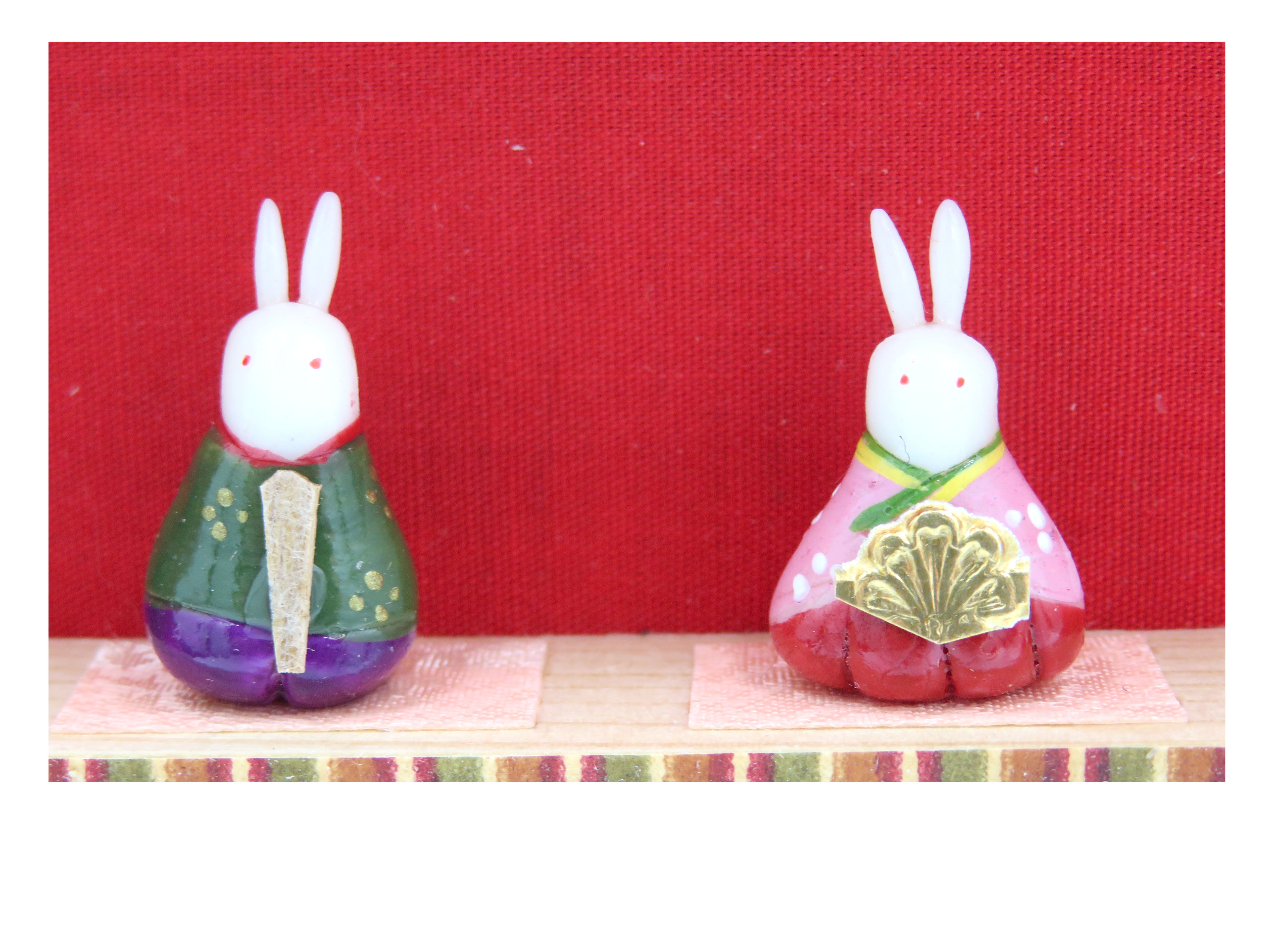 田島ひとみ 13cm角 壁掛けうさぎ雛(A)