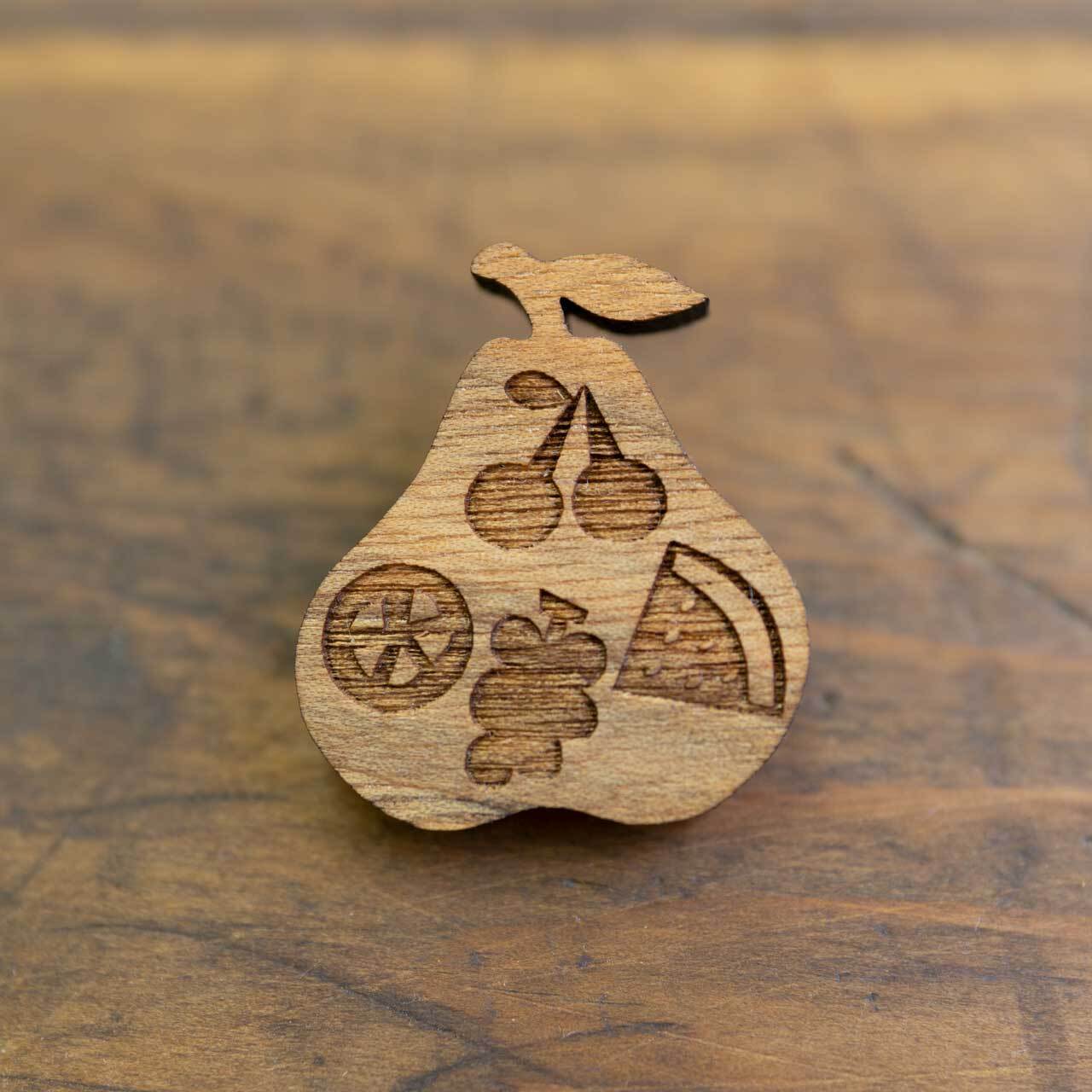 -木tch- ブローチ：fruit basket（フルーツバスケット）